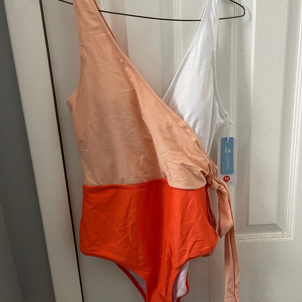 Cupshe swimsuit